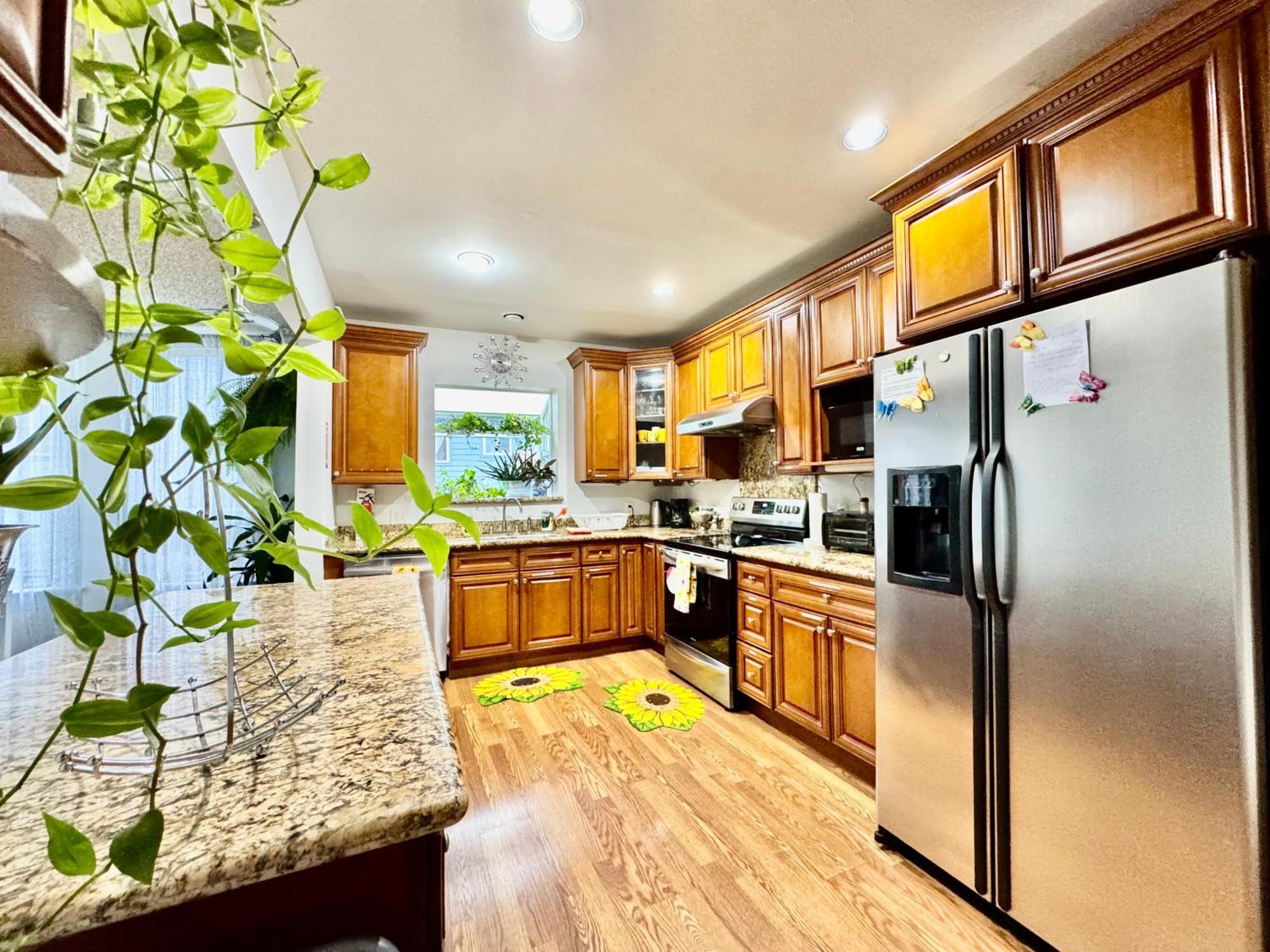 Seattle Home With 2 Bedrooms A King Bed Queen Bed And An Extra Sofa Bed Located 10 Minutes From Seatac Airport And 20 Minutes From Downtown Luaran gambar